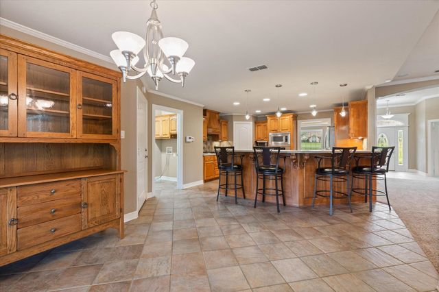5290 Tevey Rd, Longview, TX 75605