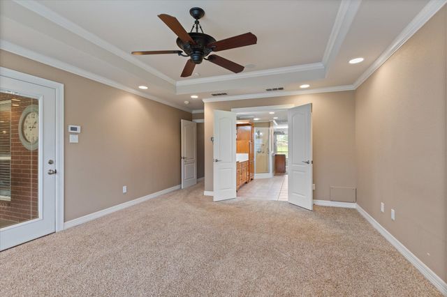 5290 Tevey Rd, Longview, TX 75605
