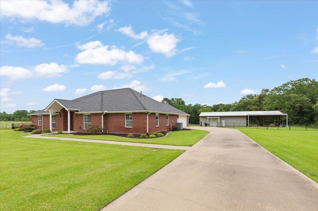 5290 Tevey Rd, Longview, TX 75605