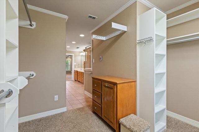 5290 Tevey Rd, Longview, TX 75605