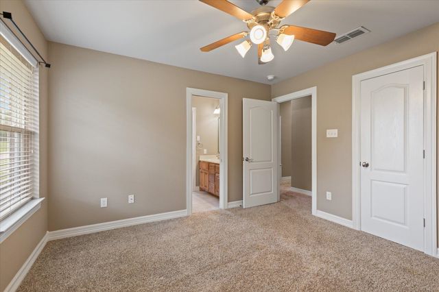 5290 Tevey Rd, Longview, TX 75605