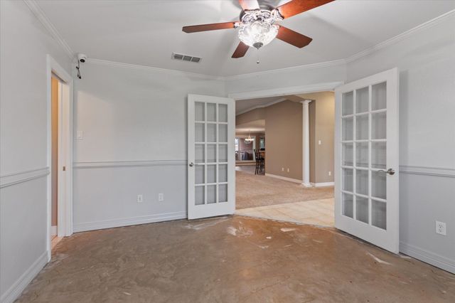 5290 Tevey Rd, Longview, TX 75605