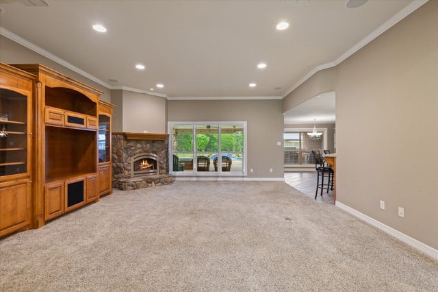 5290 Tevey Rd, Longview, TX 75605