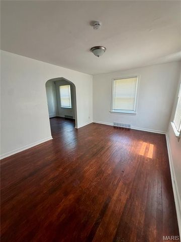 7047 Florence Place, Jennings, MO 63136
