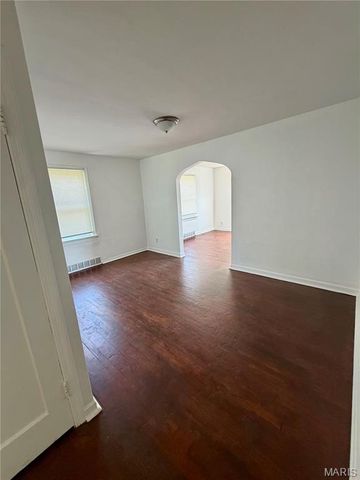 7047 Florence Place, Jennings, MO 63136