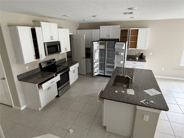 15434 MILLER CREEK DRIVE, Sun City Center, FL 33573