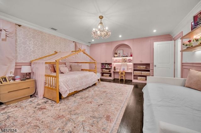 5 Abbington Way, Mendham Twp., NJ 07945
