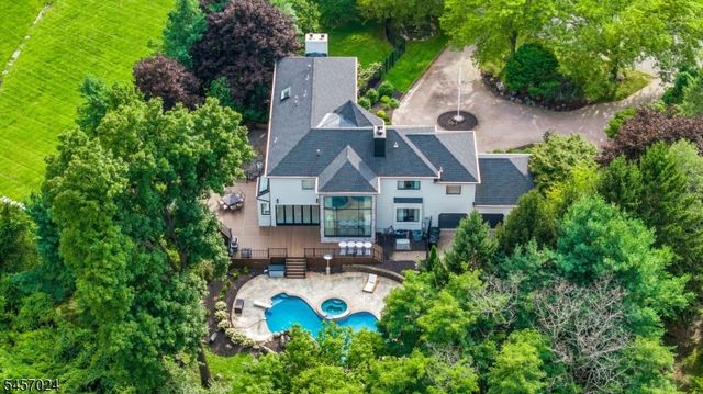 5 Abbington Way, Mendham Twp., NJ 07945