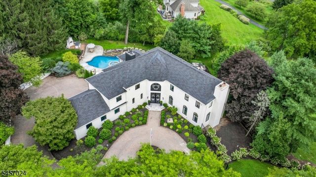 5 Abbington Way, Mendham Twp., NJ 07945