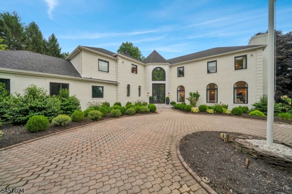 5 Abbington Way, Mendham Twp., NJ 07945