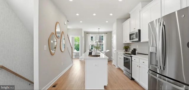3738 DISTRICT DR, Woodbridge, VA 22193