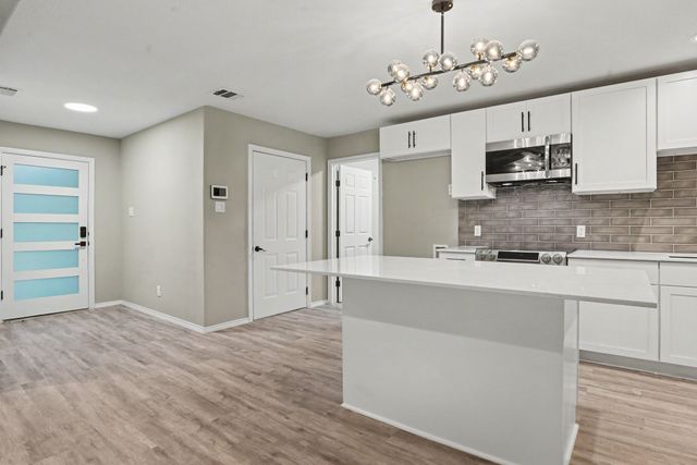 4519 Yancy Street, Dallas, TX 75216