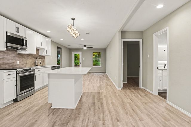 4519 Yancy Street, Dallas, TX 75216