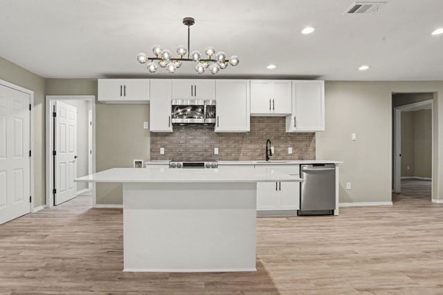 4519 Yancy Street, Dallas, TX 75216