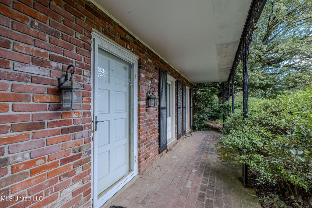 1411 Memorial Drive, Cleveland, MS 38732 — photo 2