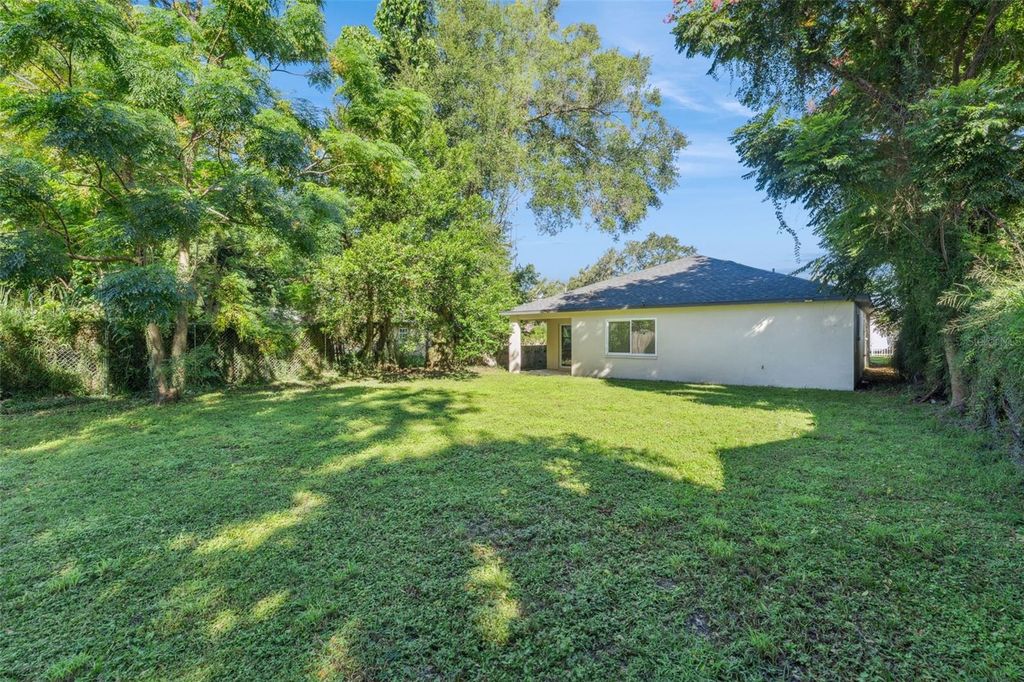 Image 26 of property listing at 1424 18TH STREET, Orlando, FL 32805