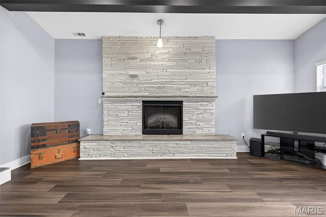 6750 Foxshire Drive, Florissant, MO 63033