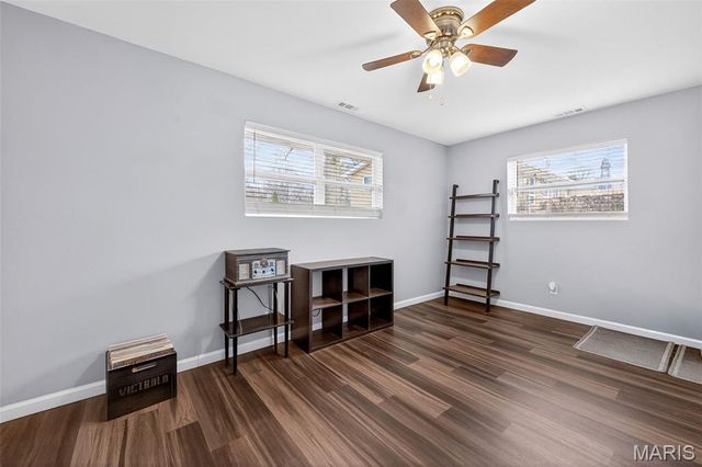 6750 Foxshire Drive, Florissant, MO 63033