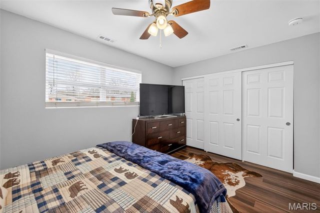 6750 Foxshire Drive, Florissant, MO 63033