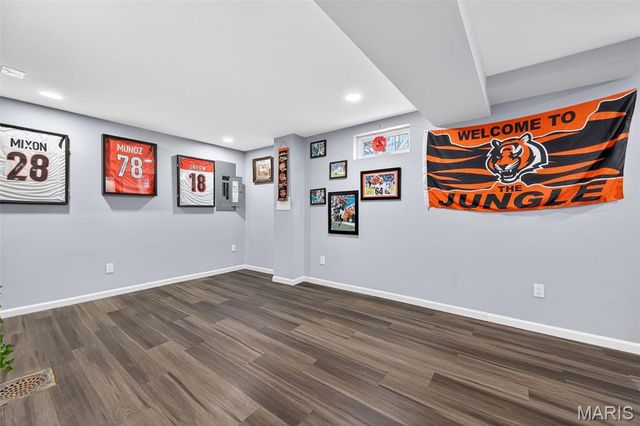 6750 Foxshire Drive, Florissant, MO 63033