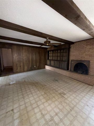 3201 N Meridian Court, Oklahoma City, OK 73122