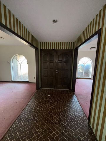 3201 N Meridian Court, Oklahoma City, OK 73122