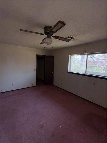 3201 N Meridian Court, Oklahoma City, OK 73122