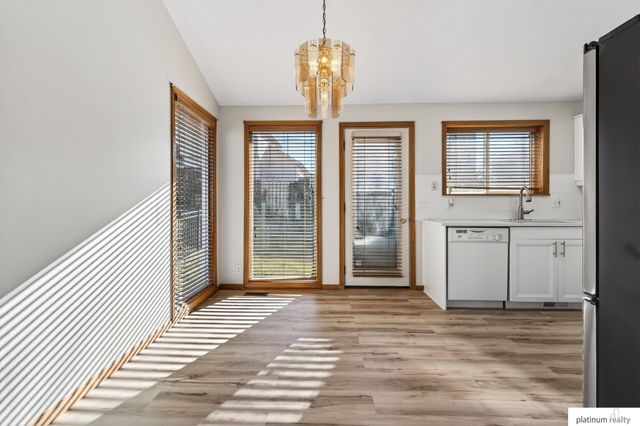 8211 Howell Street, Omaha, NE 68122