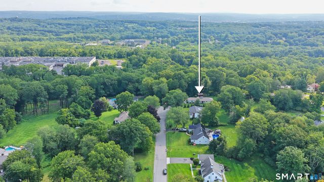 85 Blueberry Knolls, Middlebury, CT 06762