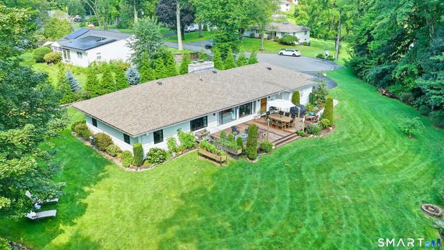 85 Blueberry Knolls, Middlebury, CT 06762