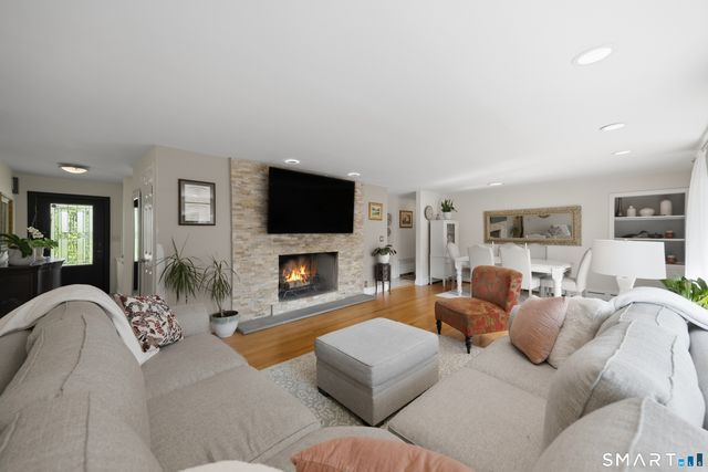 85 Blueberry Knolls, Middlebury, CT 06762