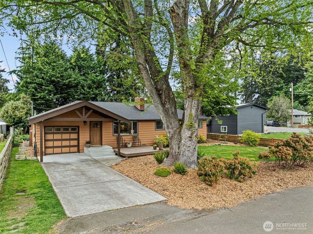 8629 223rd Street SW, Edmonds, WA 98026