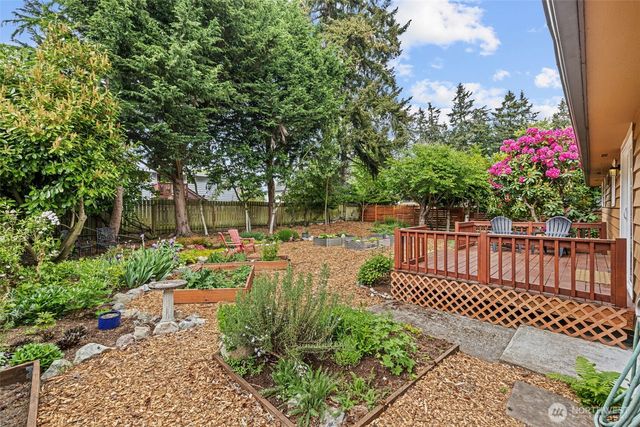 8629 223rd Street SW, Edmonds, WA 98026