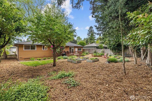8629 223rd Street SW, Edmonds, WA 98026
