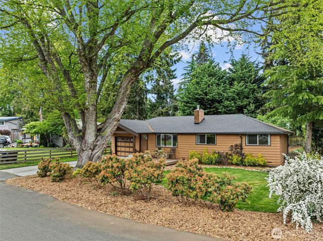 8629 223rd Street SW, Edmonds, WA 98026