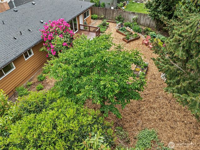 8629 223rd Street SW, Edmonds, WA 98026