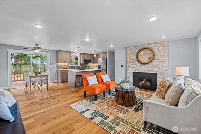 8629 223rd Street SW, Edmonds, WA 98026