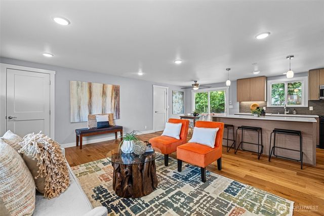 8629 223rd Street SW, Edmonds, WA 98026