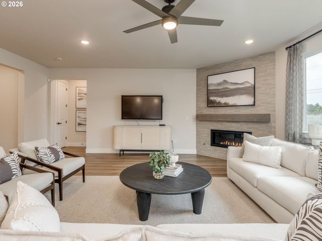 3088 HERON St, Woodland, WA 98674