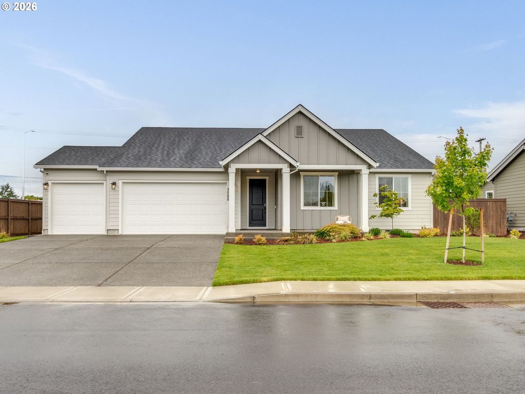 3088 HERON St, Woodland, WA 98674