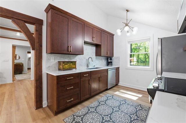 842 Kendall Road, Peculiar, MO 64078