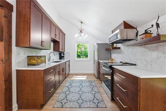 842 Kendall Road, Peculiar, MO 64078