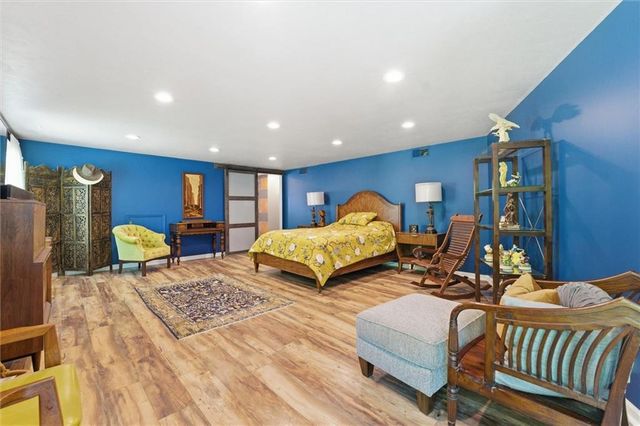 842 Kendall Road, Peculiar, MO 64078