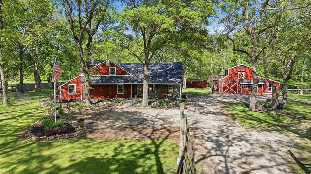 842 Kendall Road, Peculiar, MO 64078