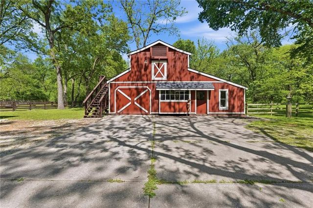 842 Kendall Road, Peculiar, MO 64078