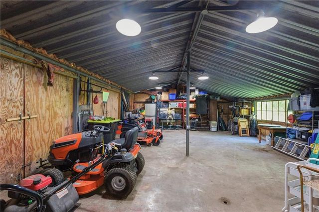 842 Kendall Road, Peculiar, MO 64078