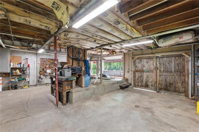 842 Kendall Road, Peculiar, MO 64078