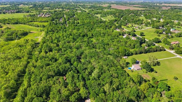 842 Kendall Road, Peculiar, MO 64078