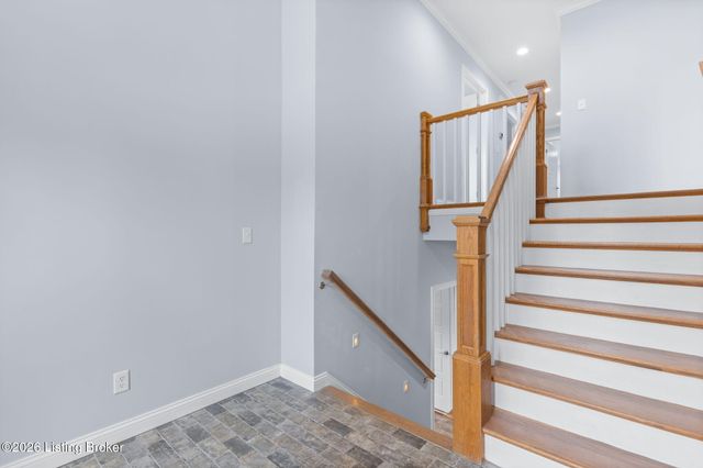 1416 Nightingale Ln, Goshen, KY 40026