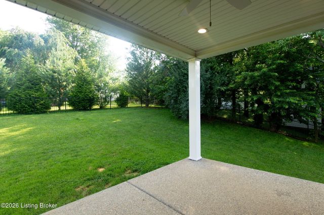 1416 Nightingale Ln, Goshen, KY 40026